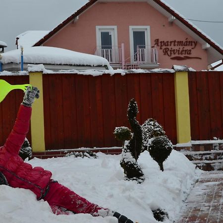 Apartmany Riviera A Chalupa Riviera Liptov, Bešeňová Eksteriør billede