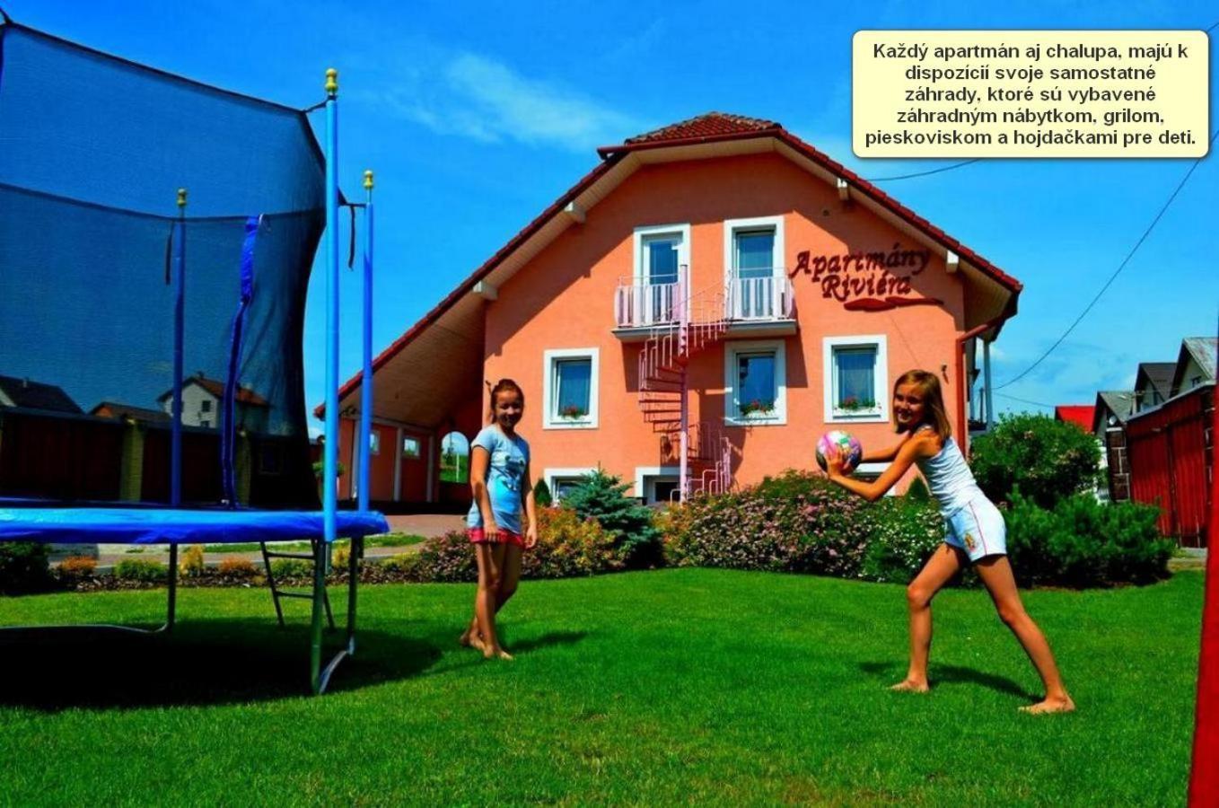 Apartmany Riviera A Chalupa Riviera Liptov, Bešeňová Eksteriør billede